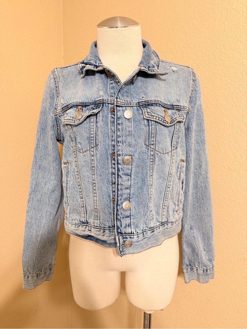 Aeropostale Light Blue Denim Jacket - size medium Women's Jean Trucker